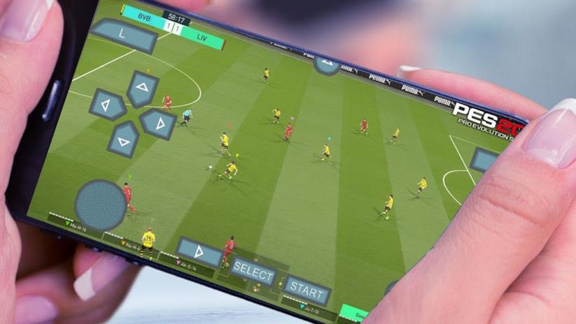 PES 2018 è disponibile per il download su App Store e Google Play PES 2018 su smartphone