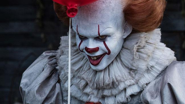 Il temibile Pennywise in IT IT, il clown Pennywise