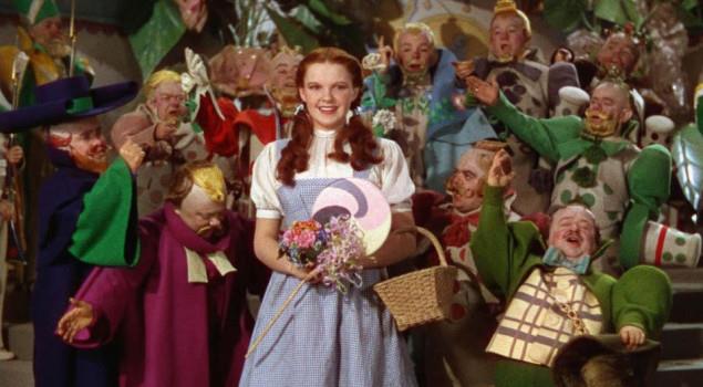 Dorothy e i Mastichini L'attrice Judy Garland in una scena de Il Mago di Oz