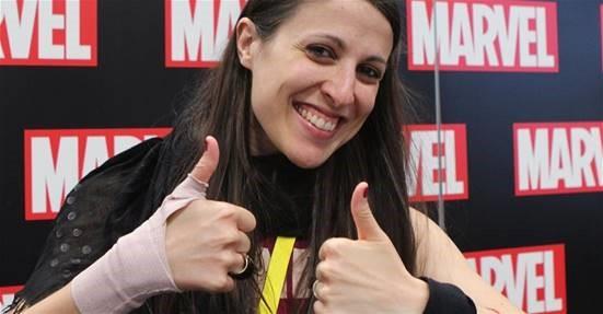 Sara Pichelli Sara Pichelli sorride a un evento