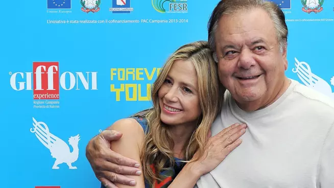 Paul Sorvino attacca Harvey Weinstein e Mira twitta la sua gratitudine al padre Paul e Mira Sorvino al Giffoni Film Festival