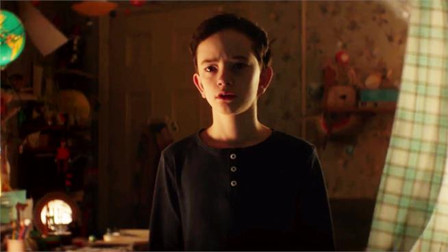 A Monster Calls, nel nuovo trailer troviamo Felicity Jones e Liam Neeson Un'immagine dal nuovo trailer di A Monster Calls
