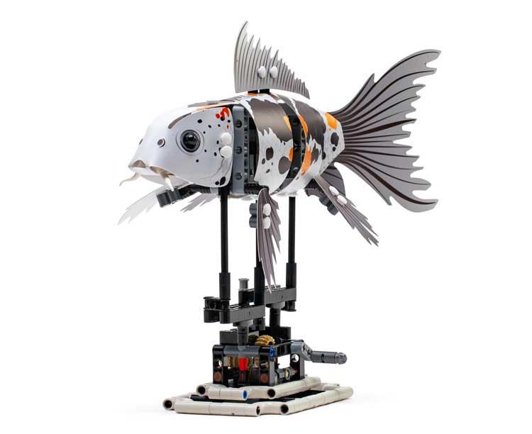 Una carpa Koi ricreata con LEGO Forma LEGO Forma, le costruzioni cinetiche di LEGO