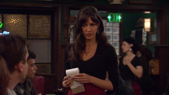 Wendy, personaggio visto in How I Met Your Mother Wendy, la cameriera del McLaren's Pub