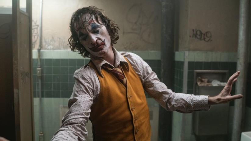 Reine ha definito Joker 'un ottimo strumento educativo' Reine ha elogio l'accuratezza con cui Joker ritrae le malattie mentali