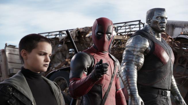 Deadpool, nel futuro un crossover con gli X-Men Deadpool assieme a Colosso e Testata Mutante Negasonica