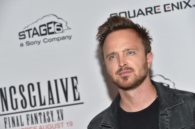 Aaron Paul accusato di essere solo un bullo da Logan Paul Aaron Paul