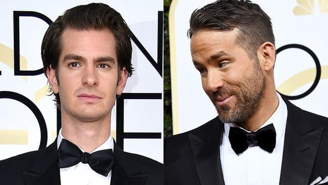 Andrew Garfield e Ryan Reynolds si baciano durante la serata dei Golden Globes 2017 Andrew Garfield e Ryan Reynolds