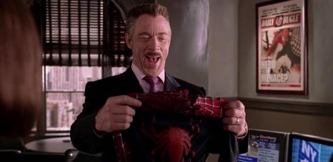 J.K. Simmons è di nuovo J. Jonah Jameson in una parodia di Avengers: Endgame J.K. Simmons in una scena di Spider-Man 2, diretto da Sam Raimi