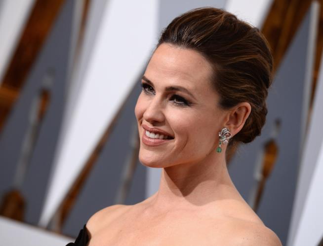 Jennifer Garner parla del divorzio da Ben Affleck Jennifer Garner agli Oscar 2016