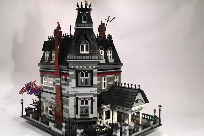 Modello della casa della famiglia Addams di LEGO presentato su LEGO Ideas