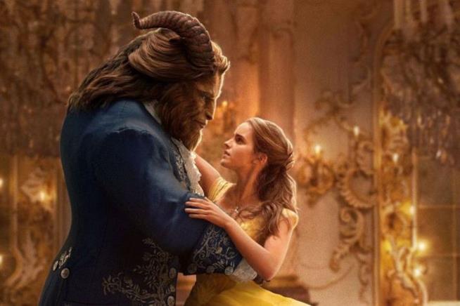 Nel live-action La Bella e La Bestia ci sarà un personaggio omosessuale Dan Stevens e Emma Watson in La Bella e La Bestia