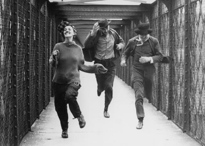 È morta Jeanne Moreau, l'attrice simbolo della Nouvelle Vague Jeanne Moreau in una scena di Jules & Jim