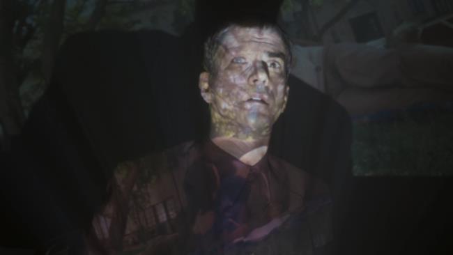 Clark guarda il suo passato Clark un attimo prima di essere ucciso