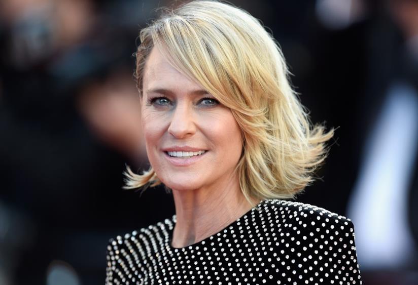 A Cannes 70 Robin Wright è senza peli sulla lingua e parla di Trump, Wonder Woman e Netflix Robin Wright a Cannes 70