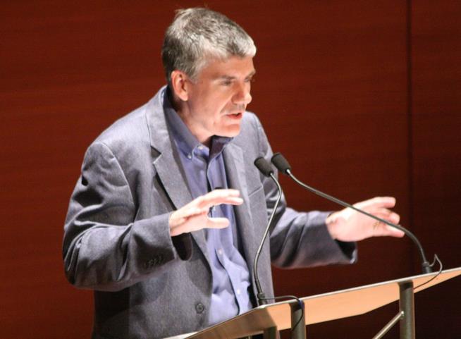 Rick Riordan sta scrivendo un nuovo romanzo di Percy Jackson L'autore Rick Riordan