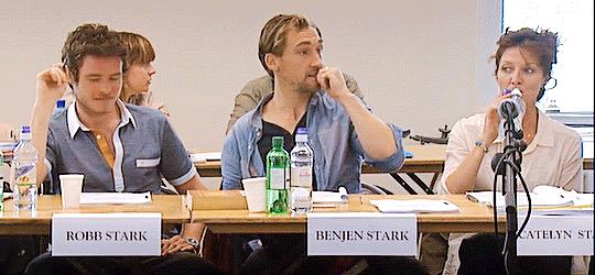 Madden, Mawle e Fairley alla lettura dei copioni della prima stagione Richard Madden, Joseph Mawle e Michelle Fairley