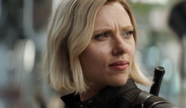 Black Widow in una scena dal trailer di Avengers: Infinity War La Vedova Nera in una scena dal trailer di Avengers: Infinity War
