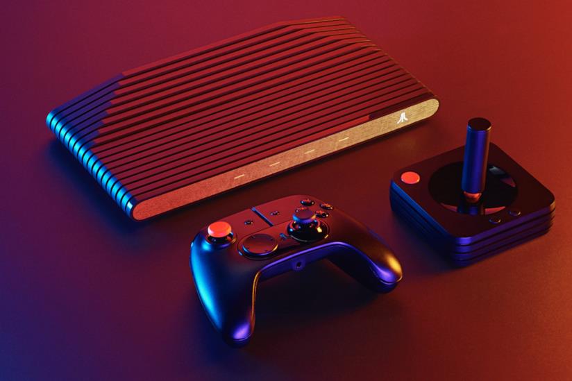 Atari VCS preordinabile la nuova console da retrogaming Atari VCS con joystick e gamepad