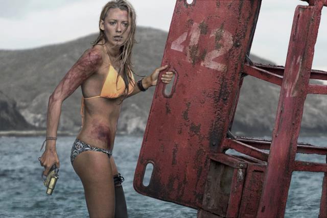 Blake Lively dice la sua sul corpo delle donne dopo il parto Blake Lively nel film The Shallows