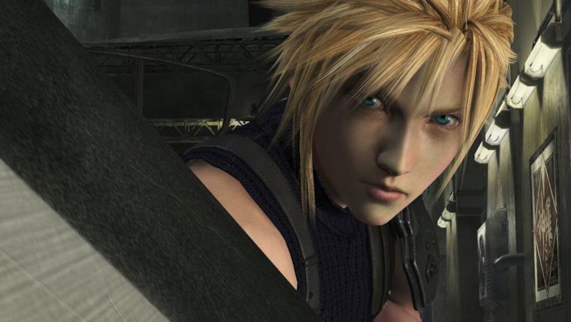 Lo sviluppo di Final Fantasy VII è ancora in alto mare Primo piano per Cloud Strife dal remake di FFVII