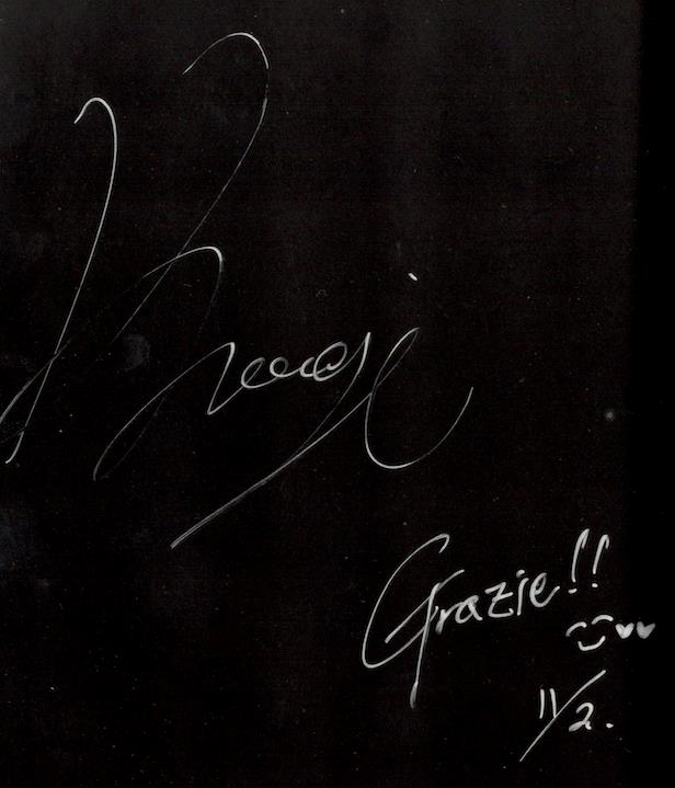 L'autografo di Koogi La firma di Koogi su un volume di Killing Stalking