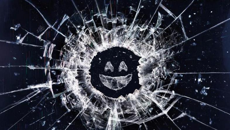 L'origine del nome Black Mirror Black Mirror, immagine della sigla