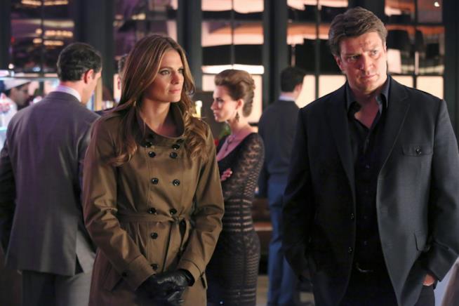Confermato che non ci sarà nessun rinnovo per Castle e per altre serie Una scena di Castle con Richard Castle e Kate Beckett