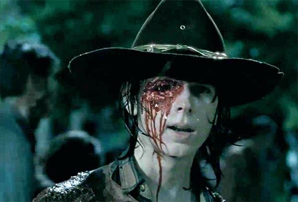The Walking Dead: Carl colpito all'occhio The Walking Dead: Ron spara a Carl