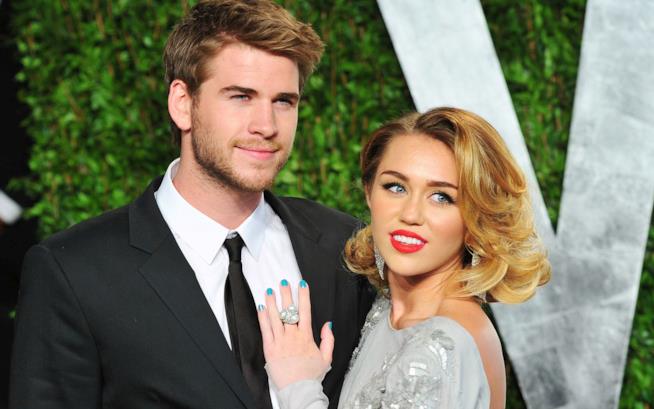 Miley Cyrus ha sposato Liam Hemsworth? Primo piano di Miley Cyrus e Liam Hemsworth
