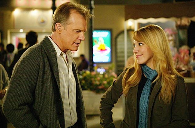 Haylie Duff - Sandy Jameson Haylie Duff e Stephen Collins in una scena di Settimo cielo