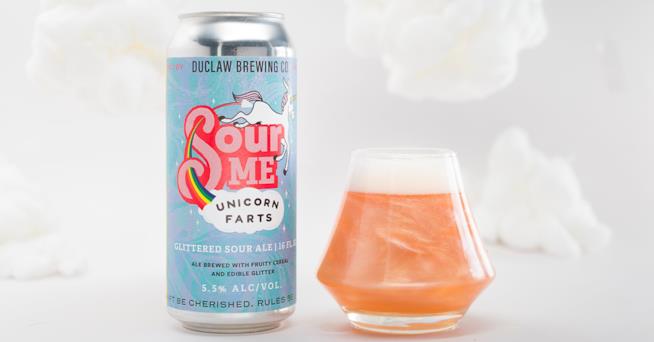 Un birrificio e un produttore di ciambelle hanno creato la birra unicorno La nuova birra unicorno di Baltimora