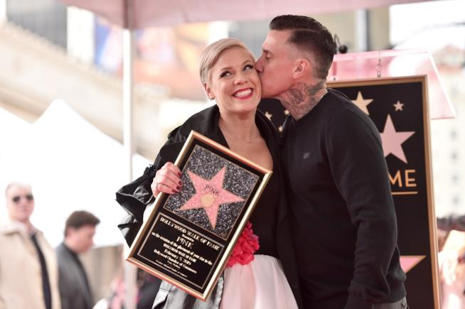 Pink ha ricevuto una stella sulla celebre Walk of Fame Pink e la stella sulla Walk of Fame