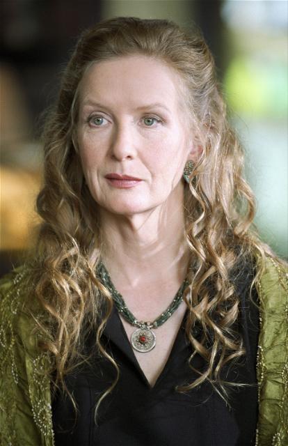Frances Conroy è Ophelia Powers Frances Conroy