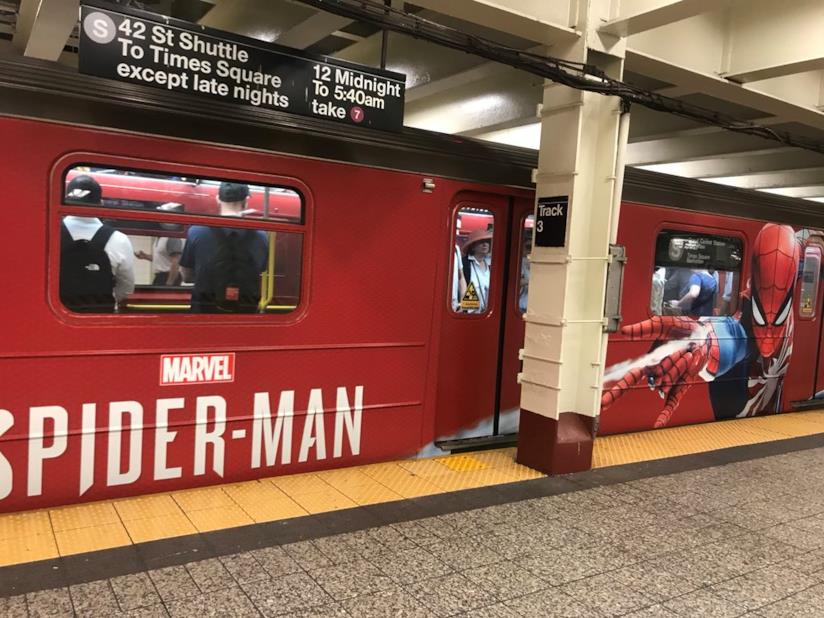 A New York arriva il treno dedicato a Spider-Man Il treno di Spider-Man a NYC
