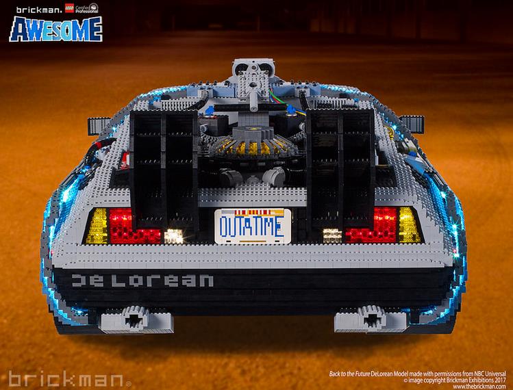 DeLorean di LEGO Dettagli della parte posteriore del modello di auto DeLorean di LEGO