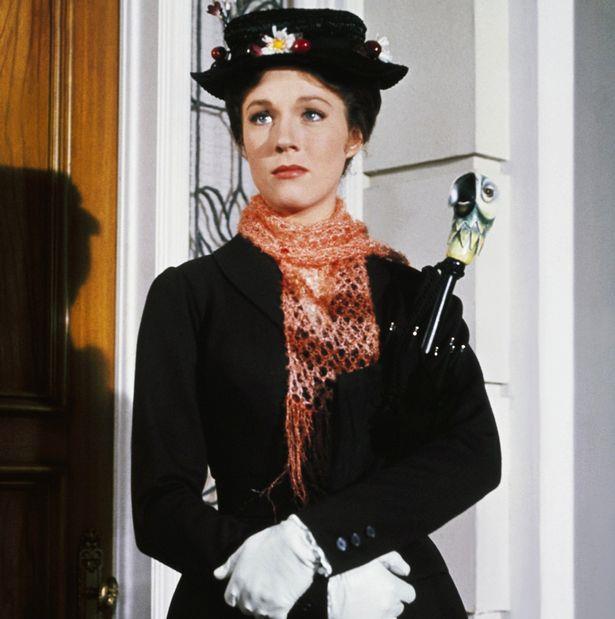Julie Andrews nei panni di Mary Poppins Mary Poppins 1964