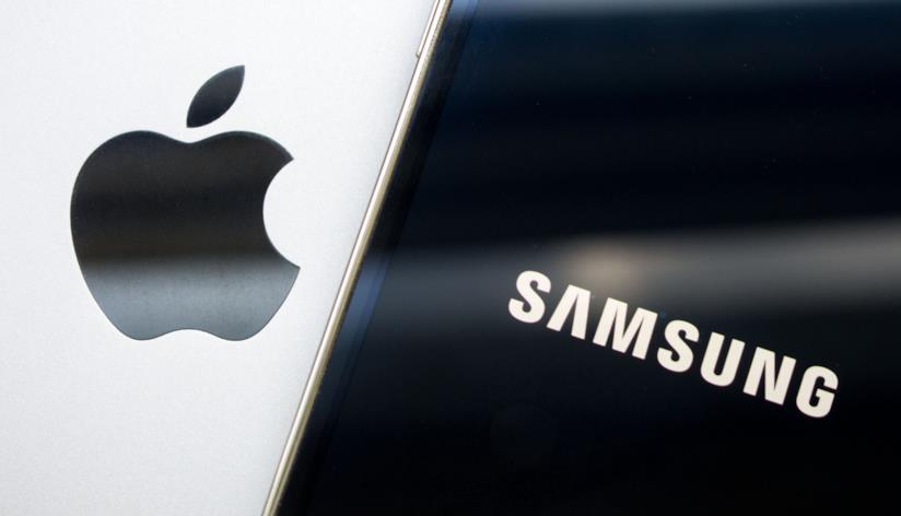 Apple e Samsung multate dall'Antitrust per obsolescenza programmata I loghi di Apple e Samsung