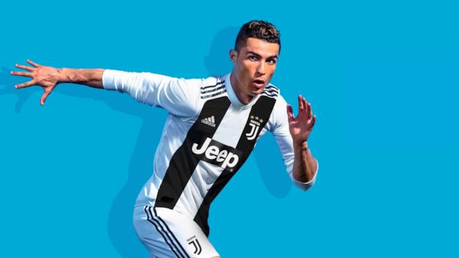 FIFA 19 si prepara all'arrivo della sua demo Cristiano Ronaldo, testimonial di FIFA 19, con la maglia della Juventus