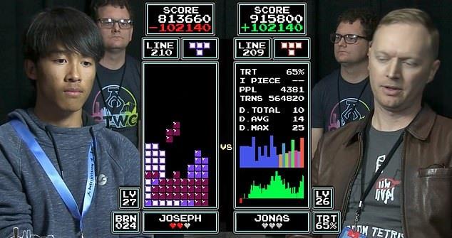 Il nuovo campione del mondo di Tetris è un ragazzino di 16 anni, Joseph Saelee La finale di Tetris tra Joseph Saelee e Jonas Neubauer