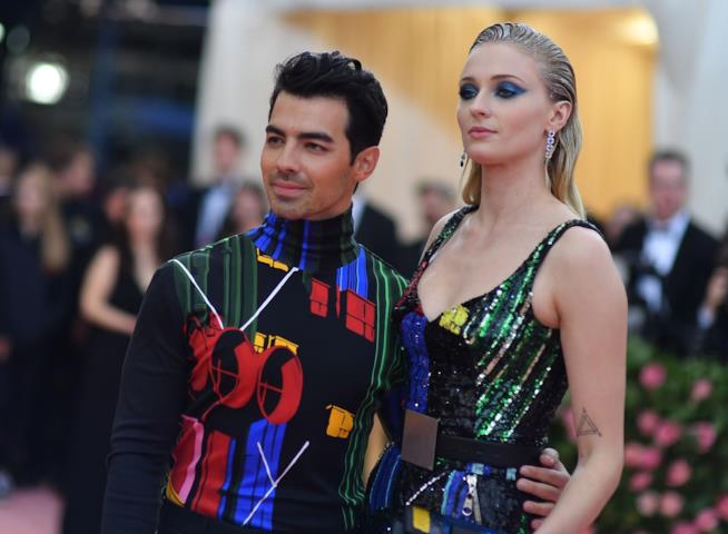 Sophie Turner e Joe Jonas al Met Gala 2019 Sophie e Joe sul tappeto rosa del Met Gala