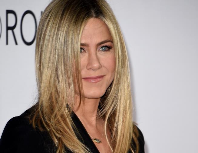 Jennifer Aniston smentisce la gravidanza e se la prende con i media Primo piano di Jennifer Aniston