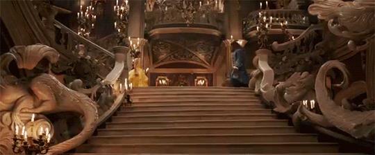 La Bella e La Bestia il live-action dei record Emma Watson e Dan Stevens sono La Bella e La Bestia