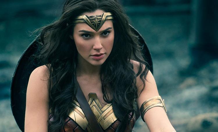 Patty Jenkins risponde alle critiche di James Cameron su Wonder Woman Gal Gadot è Wonder Woman