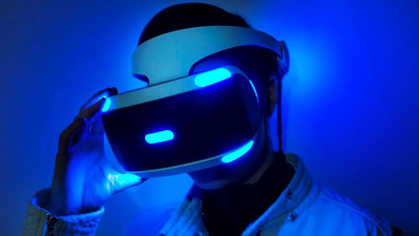 Un brevetto svela i piani di Sony per il futuro di PlayStation VR, in vista di PS5 PlayStation VR di prima generazione in un'immagine promozionale