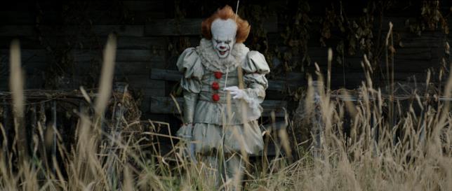 Il terribile clown di IT Pennywise è interpretato da Bill Skarsgård