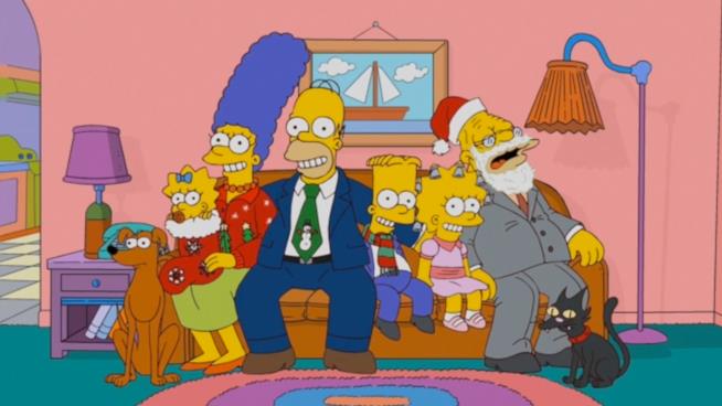 5 gadget che ogni fan dei Simpson vorrebbe assolutamente come regalo di Natale Maggie, Marge, Lisa, Homer e Bart dalla serie I Simpson