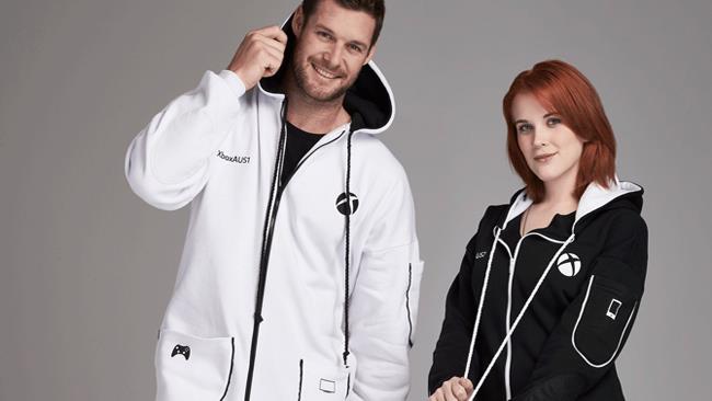 Xbx Onesie: Microsoft lancia la tuta per giocatori adulti Xbox Onesie