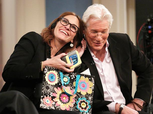 Richard Gere svela un segreto su Pretty Woman Julia Roberts e Richard Gere sono molto amici nella vita reale