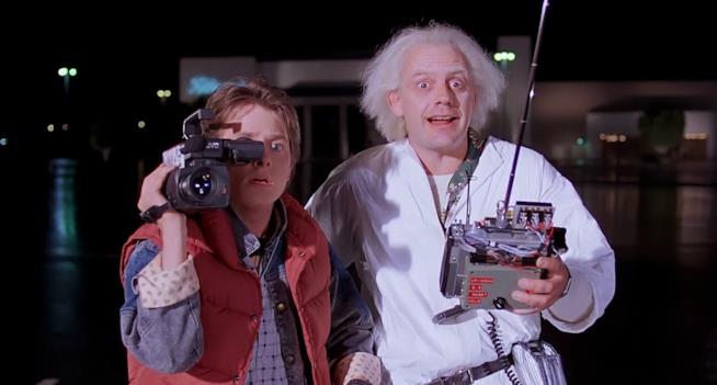 Back in Time: il documentario arriva in Home Video Marty e Doc in Ritorno al Futuro